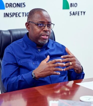 Foto para capa do OUR CHAIRMAN